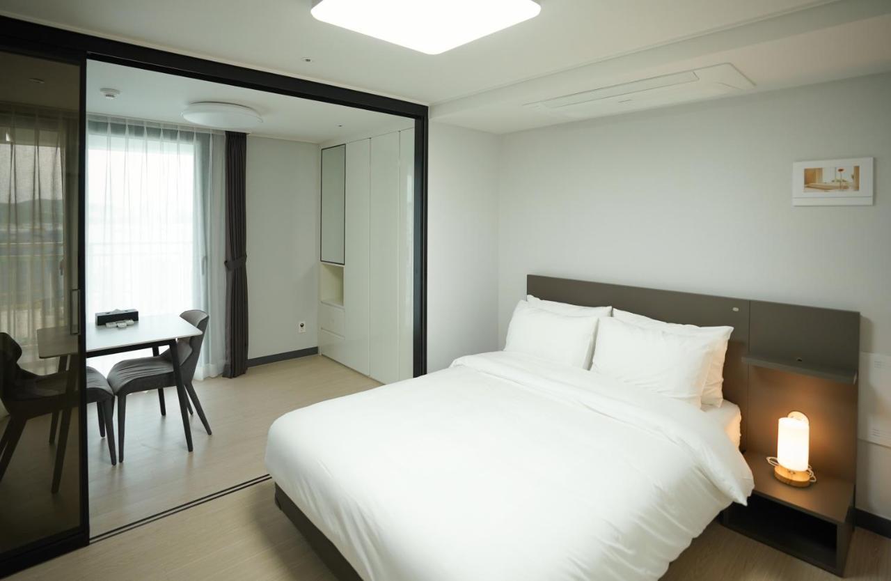 Sota Collection The Yeosu Hotel Bagian luar foto